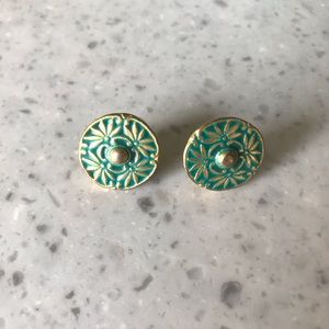 🌿Claires Turquoise Stud Earrings